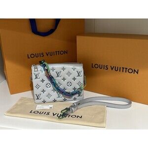NIB Louis Vuitton Coussin BB Sky Gray M23617 💯% Authentic